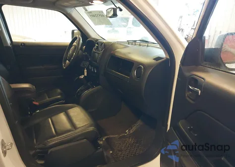 2016 Jeep Patriot High Altitude Edition z USA, uszkodzony, nr VIN 1C4NJRFB7GD647000